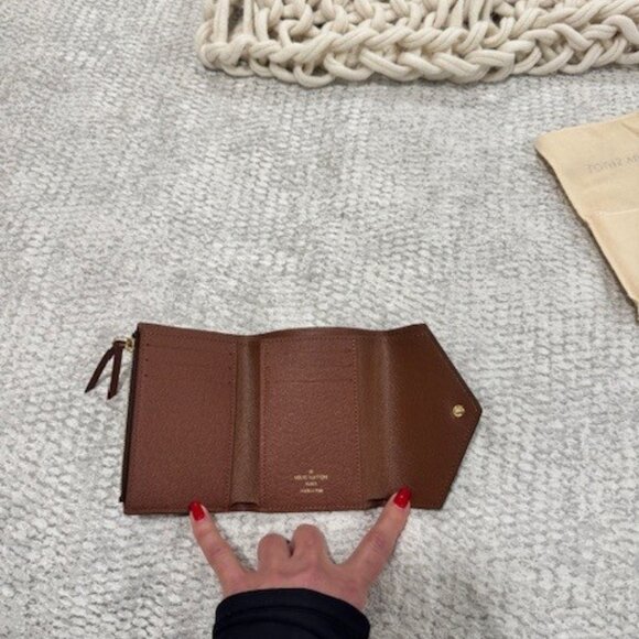 Louis Vuitton Brown Wallet - Picture 3 of 5